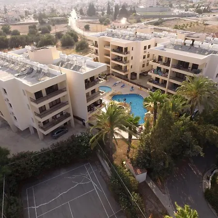 2-bedroom With Swimming Pool In Larnaca *