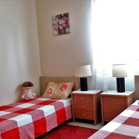 2-bedroom With Swimming Pool In Larnaca Apartment