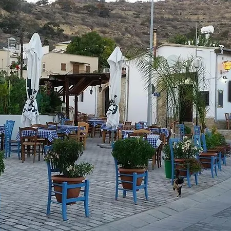 2-bedroom With Swimming Pool In Larnaca *